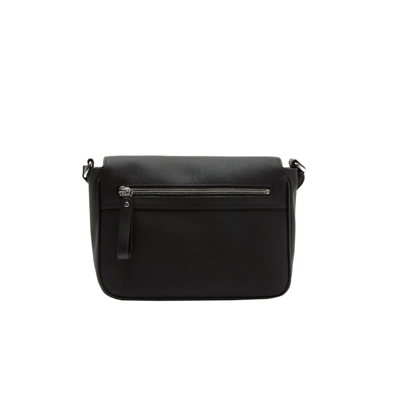 Sac bandoulière femme Lacoste avec fermeture à rabat