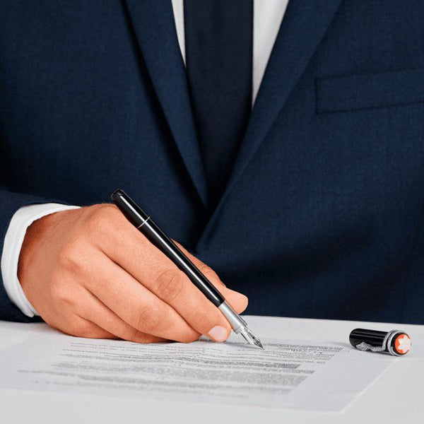 Stylo plume Montblanc Heritage Collection Rouge et Noir Special Edition