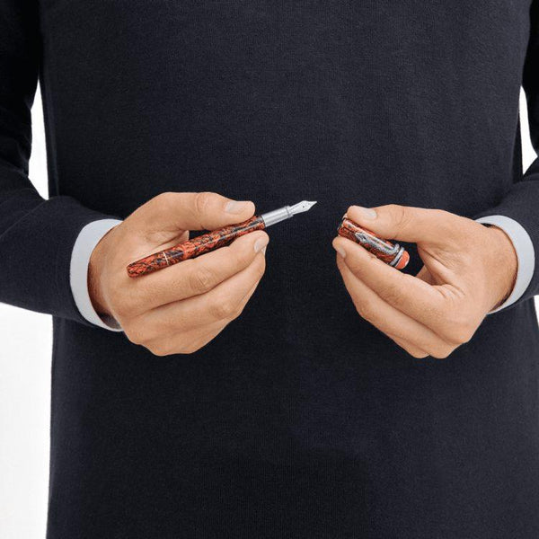 Stylo plume (M) Montblanc Heritage Rouge et Noir Serpent Marble Special Edition